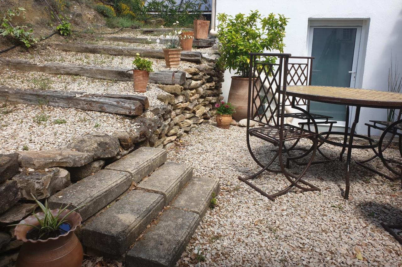 Gites L'Hermitage La Tour-d'Aigues Bagian luar foto